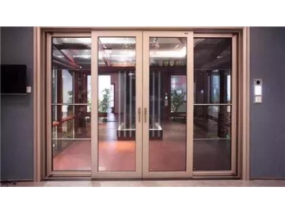 看孩子，守家門，優(yōu)質(zhì)安全門窗做你24小時的安全管家